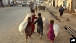 ملل متحد گفته است که در حال حاضر ۱۰ میلیون کودک افغان برای زنده ماندن به کمک‌های فوری نیاز دارند.