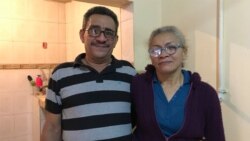 Juan Demata Lugo y Neida Robertis, migrantes venezolanos que han sido desalojados en Colombia.