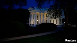 A general view of the White House in Washington September 10, 2014. President Barack Obama, who will set out a broad long-term strategy to defeat the Islamic State in a speech to Americans on Wednesday evening, is prepared to authorize air strikes against