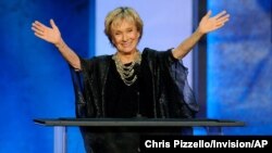 La actriz Cloris Leachman, que ganó varios premios Emmy, falleció el 27 de enero de 2021, a los 94 años.