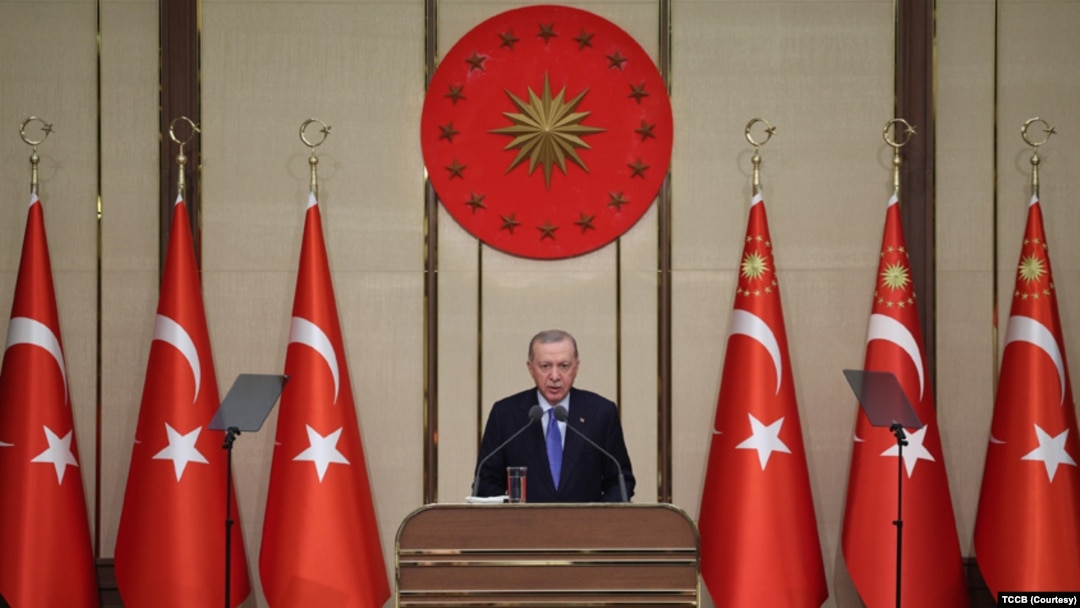 Cumhurbaşkanı Erdoğan, İsrail’in Gazze ve Lübnan’daki saldırganlığını eleştirdikten sonra Suriye’deki askeri hareketliliğine de tepki gösterdi. 