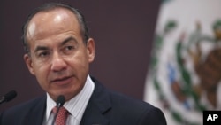 El presidente Calderón relató el plan de atentado a los medios mexicanos, con motivo de la celebración de su cumpleaños número 50.