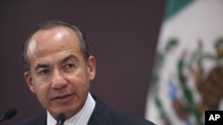 ທ່ານ Felipe Calderon ປະທານາທິບດີເມັກຊິໂກ.