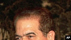 Former Egyptian Prime Minister Kamal el-Ganzouri, (File).