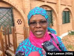 Jémila Yacoubou, mère d'un enfant autiste, à Lomé, Togo, le 30 avril 2018. (VOA/Kayi Lawson)