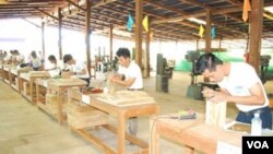 ການເຝິກອົບຮົມແຮງງານ ໃຫ້ມີຄວາມຊຳນິຊຳນານ ໃນ ສປປ ລາວ.