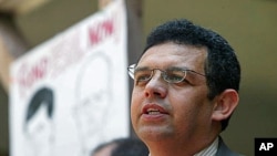 Executive Director of CASA of Maryland, Gustavo Torres, speaks at CASA's headquarters in Baltimore, Maryland, May 13, 2004 (file photo)