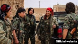 Grupek ji Şervanên YPJ ê