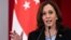 អ្នកស្រី​ Kamala Harris ​អនុ​ប្រធានាធិបតី​​សហរដ្ឋ​អាមេរិក​​​ និង​​​លោក​ Lee Hsien Loong ​នាយក​រដ្ឋមន្រ្តី​សិង្ហបុរី​ (មិន​មាន​បង្ហាញ​ក្នុង​រូបថត​នេះ) ថ្លែង​ក្នុង​សន្និសីទ​សារព័ត៌មាន​រួម​គ្នា​​មួយ​នៅ​ប្រទេស​សិង្ហបុរី​ កាល​ពី​ថ្ងៃ​ទី​២៣ ខែ​សីហា ឆ្នាំ ២០២១។
