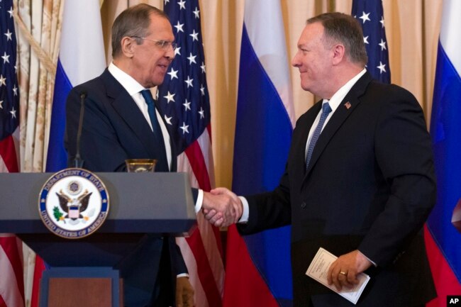 Sergey Lavrov və Mayk Pompeo