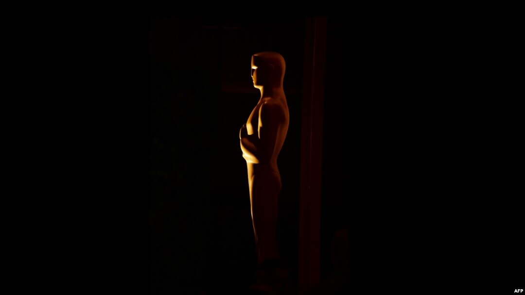 Patung piala Oscar di Gedung Wilshire May Company, 1 Oktober 2014.
