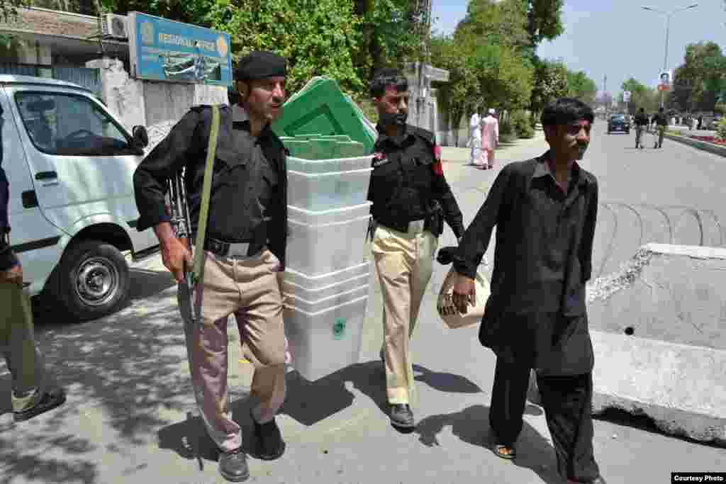 Peshawar Election Preps 16