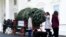Los Obama ya tiene árbol para navidad.