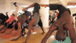 Joga olakšava tegobni život u slumu Nairobija