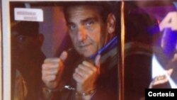 El exalcalde opositor Enzo Scarano está preso en una cárcel militar.