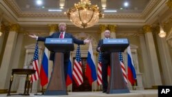 美國總統川普和俄羅斯總統普京在芬蘭赫爾辛基的總統府舉行聯合記者會。(2018年7月16日)