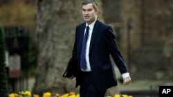 Britain's Lord Chancellor and Secretary of State for Justice David Gauke arrives for a cabinet meeting at 10 Downing Street in London, Feb. 26, 2019. 