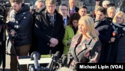 د سپینې ماڼۍ مطبوعاتي ویانده، کارولاین لیوېټ