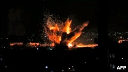 Serangan udara menghantam kota Rafah di Jalur Gaza Selatan, Senin malam (12/11).