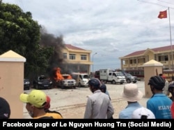 Xe cảnh sát bị đốt cháy ở một trụ sở thuộc công an tỉnh Bình Thuận, 10/6/2018