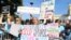 Para perempuan dari kelompok Evangelis, yang sebagian besar adalah pendukung mantan Presiden AS Donald Trump, melakukan aksi unjuk rasa anti aborsi atau demonstrasi "pro-life" di Washington DC. 2 Oktober 2021 (foto: dok). 