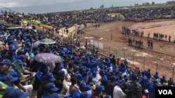 የብልፅግና ፓርቲ የምረጡኝ ቅስቀሳ አምቦ ከተማ ውስጥ
