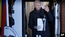 Julian Assange amenazó con difundir el año entrante en WikiLeaks más de un millón de nuevos documentos secretos.