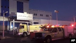 Las autoridades investigan las causas del incendio. Los heridos fueron trasladados a otros hospitales del área.