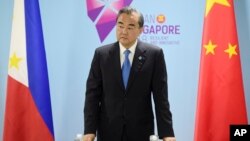 El ministro de Relaciones Exteriores de China, Wang Yi, remarcó que hoy en día "vivimos en un mundo globalizado" y que no estamos "comercializando en el siglo XIX".