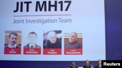 Penyelidik internasional menyajikan temuan terakhir mereka dalam kasus penembakan Malaysia Airlines, nomor penerbangan MH17, hampir lima tahun yang lalu yang menewaskan seluruh penumpang dan awak di Negeri Belanda, 19 Juni 2019 (foto: Reuters/Eva Plevier)