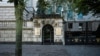 اشپیگل: جسد کشف شده در بیرون سفارت روسیه در برلین مربوط به یک «مامور مخفی» است