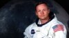 Умер Нил Армстронг, первым ступивший на Луну 