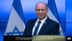 Perdana Mentri Israel, Naftali Bennett pada konferensi pers di Yerusalem (foto: dok).