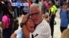 Manchetes Americanas 26 Setembro: Porto-riquenhos vão chegando a Nova Iorque