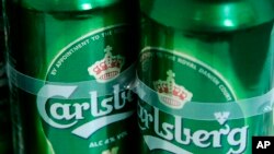 Carlsberg заявила, що Росія "вкрала" бізнес компанії в країні. (Фото: AP Photo/Sang Tan)