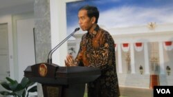 Presiden terpilih Joko Widodo saat memberikan keterangan di hadapan pers, di kantor Presiden, Merdeka Barat, Jakarta (Foto: VOA/Andylala)