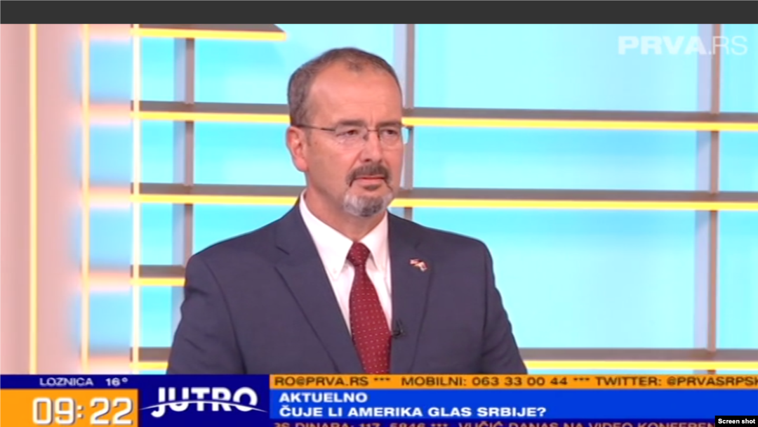 Ambasador Sjedinjenih Država Entoni Godfri tokom gostovanja u jutarnjem programu TV Prva, u Beogradu, 19. maja 2020. (Foto: Screen shot)