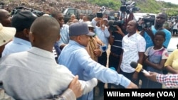 Filipe Nyusi visita vítimas da lixeira de Hulene, Maputo