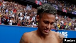 Neymar lors du match PSG-Amiens, au Parc des Princes, Paris, le 5 août 2017.
