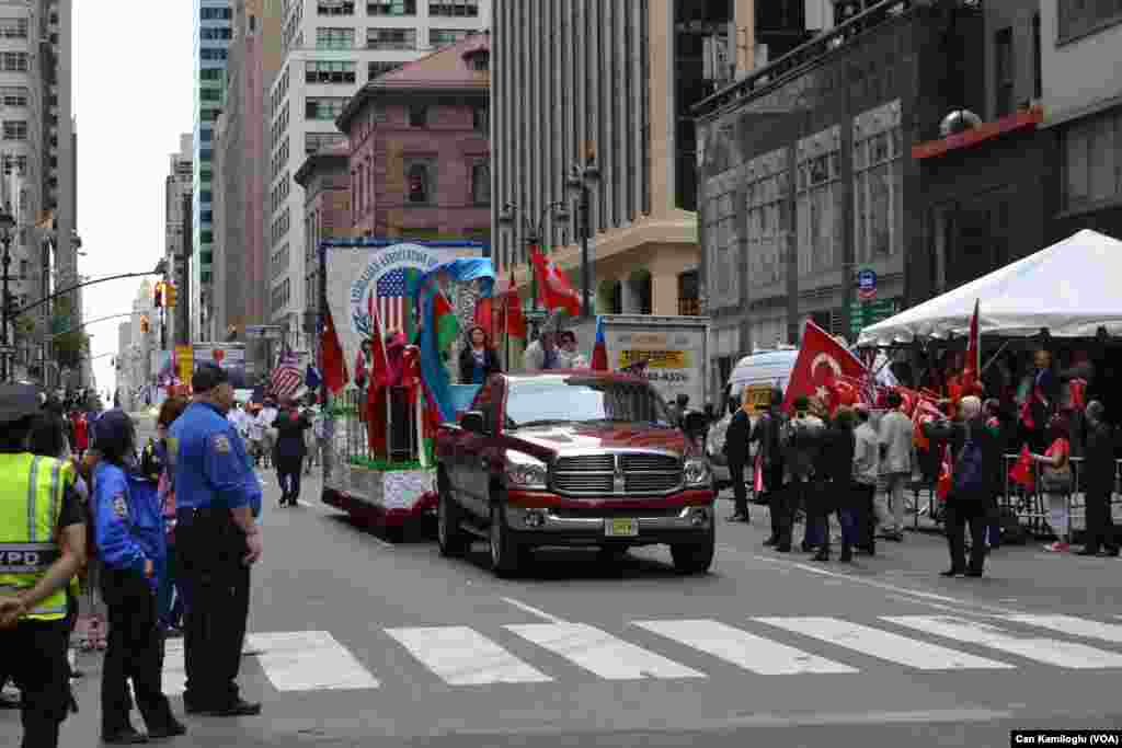 New York'ta Türk Günü Yürüyüşü (21 Mayıs 2016, Cumartesi)