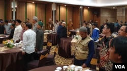 Suasana pertemuan Pemprov Jateng dengan puluhan mantan Napi terorisme yang sudah menjalani program deradikalisasi di salah satu hotel di Solo, 28 Juni 2019. (VOA/Yudha)