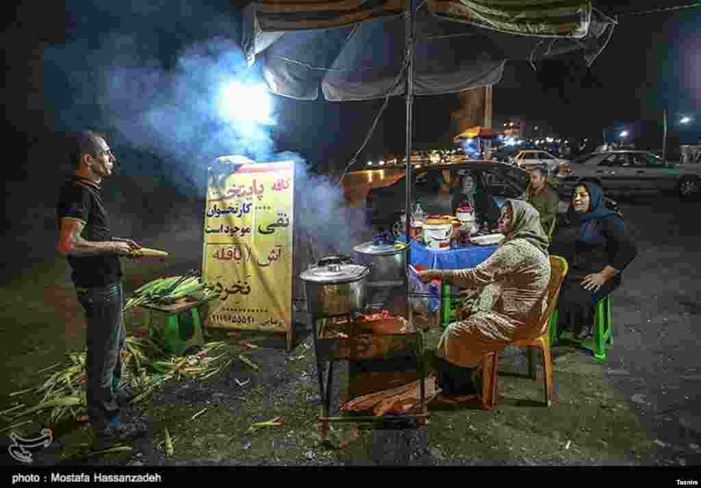 شبهای جاده زیارت در گرگان عکس: مصطفی حسن زاده