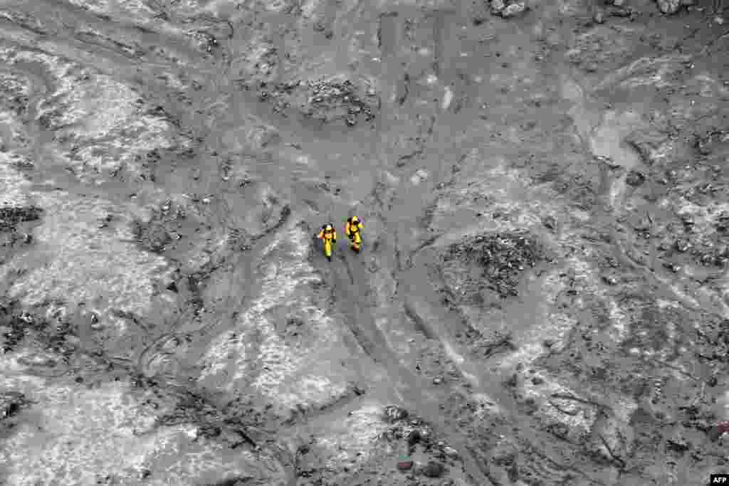 Elite soldiers take part in a mission to retrieve bodies from White Island after the Dec. 9 volcanic eruption, off the coast from Whakatane on the North Island, in this handout photo taken by the New Zealand Defence Force.