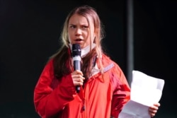 ARHIVA - Aktivistkinja Greta Tunberg govori na protestu za vreem samita Cop26 u Glazgovu, 5. novembra 2021. (Jane Barlow/PA via AP)