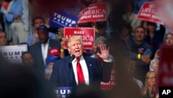  Donald Trump speaks, Akron, Ohio, 22 août 2016.