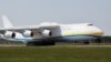 Máy bay lớn nhất thế giới đáp xuống Australia