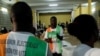 Le "Oui" largement en tête des résultats partiels en Côte d'Ivoire