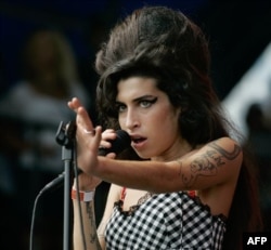 Winehouse’un Ölümünden Sonra Albüm Satışları Arttı
