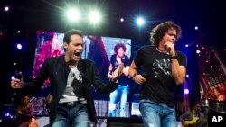 Marc Anthony y Carlos Vives comparten escenario durante una gira por diversas ciudades de EE.UU.