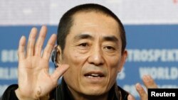 Sutradara ternama Zhang Yimou saat mempromosikan filmnya "A Woman, a Gun and a Noodle Shop" di Berlin. (Foto: Dok)